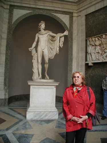 Apoll von Belvedere (links)